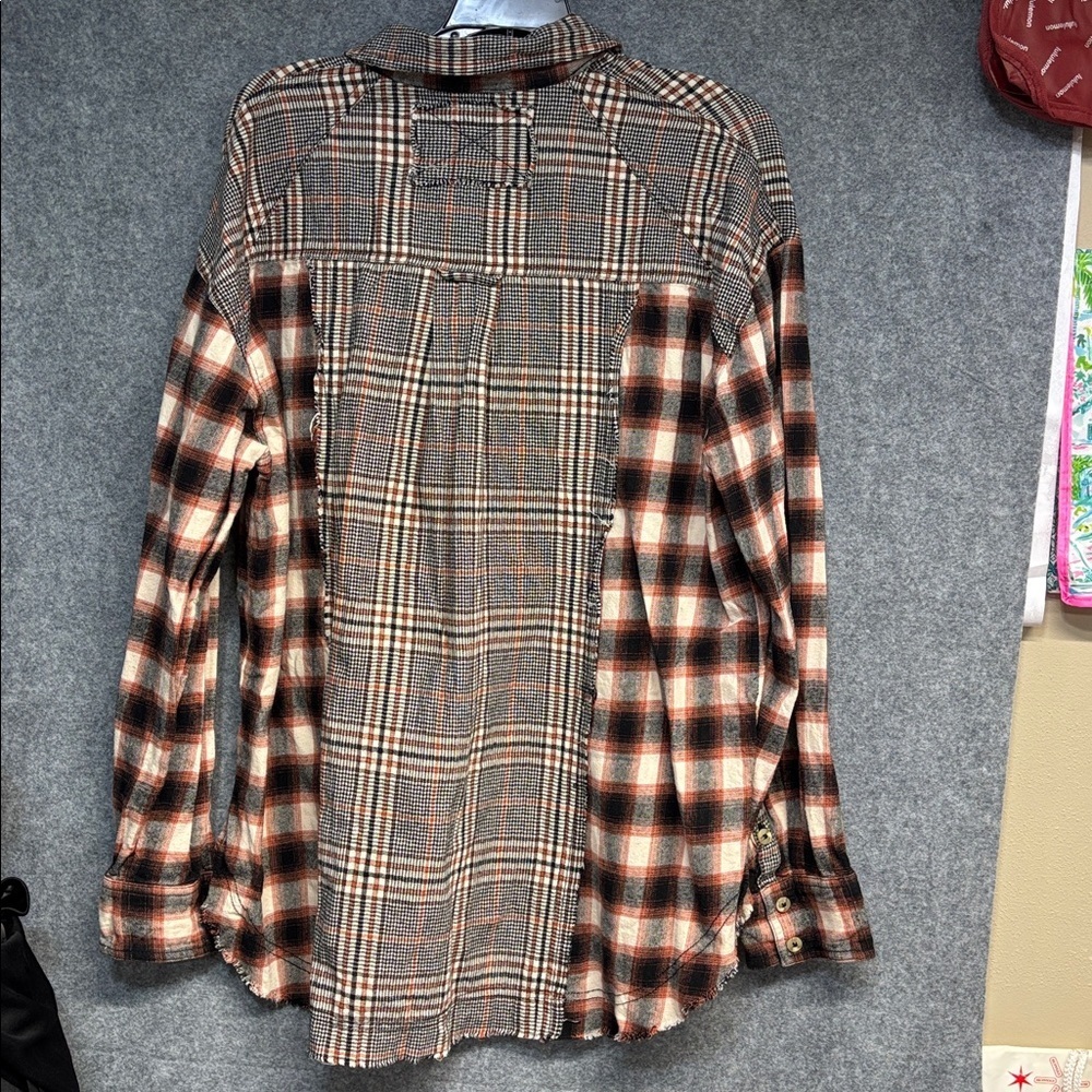 We The Free Wild Fire Plaid Button-Down oversized  collard Shirt M - Picture 7 of 13